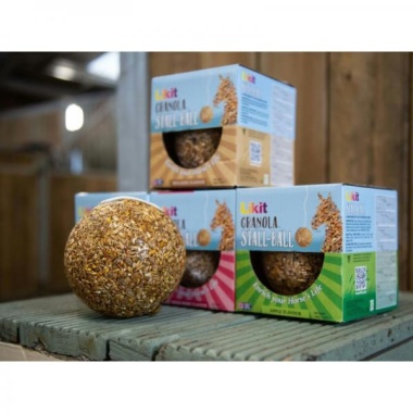 26344-26344_68064304abc391.57487779_likit-stall-ball-complementary-feed-1-_large.jpg